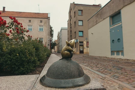 Charming Street Sculpture