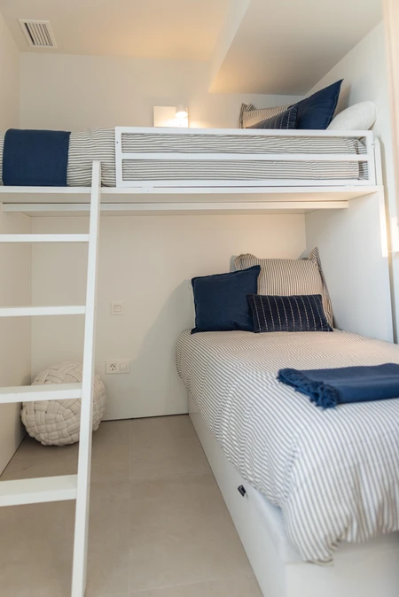 Modern Bunk Bed Room