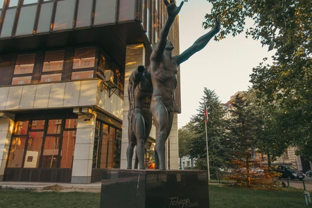 Modern Sculptures and Architecture