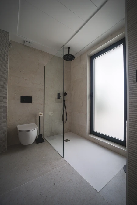 Modern Minimalist Bathroom