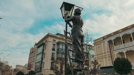 Historical Street Sculpture