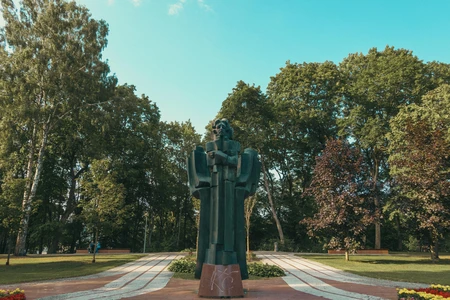 Park Monument on a Clear Day