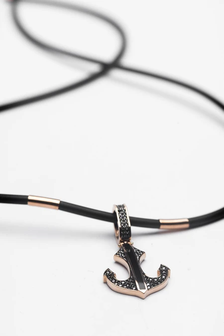 Stylish Anchor Necklace