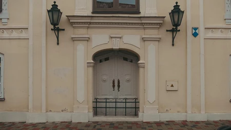 Elegant Architectural Entrance