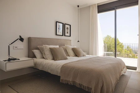 Bright Modern Bedroom