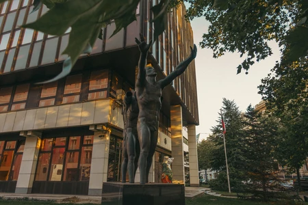 Modern Sculpture in Urban Setting