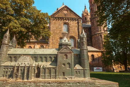 Historical Cathedral Model