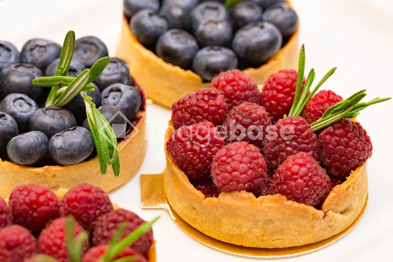 Berry Tarts Delight