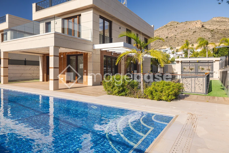 Modern Villa with Pool