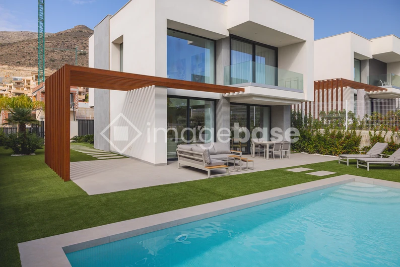 Modern Villa with Pool