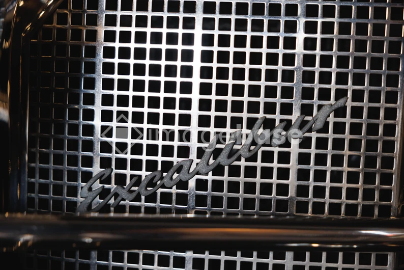 Excalibur Car Grille