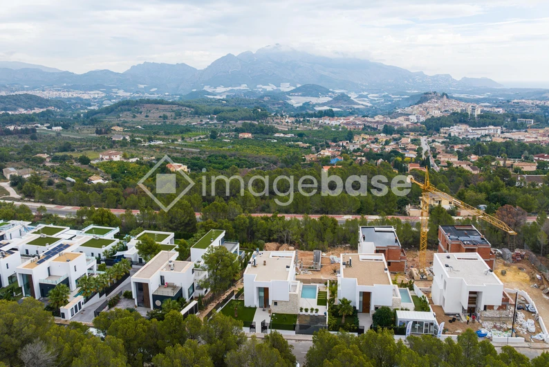 Scenic Residential Area with Mountain Views
