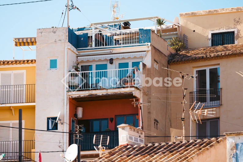 Mediterranean Urban Architecture