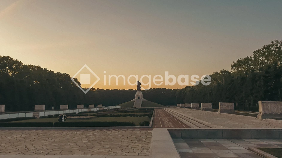 Sunset at the Monument