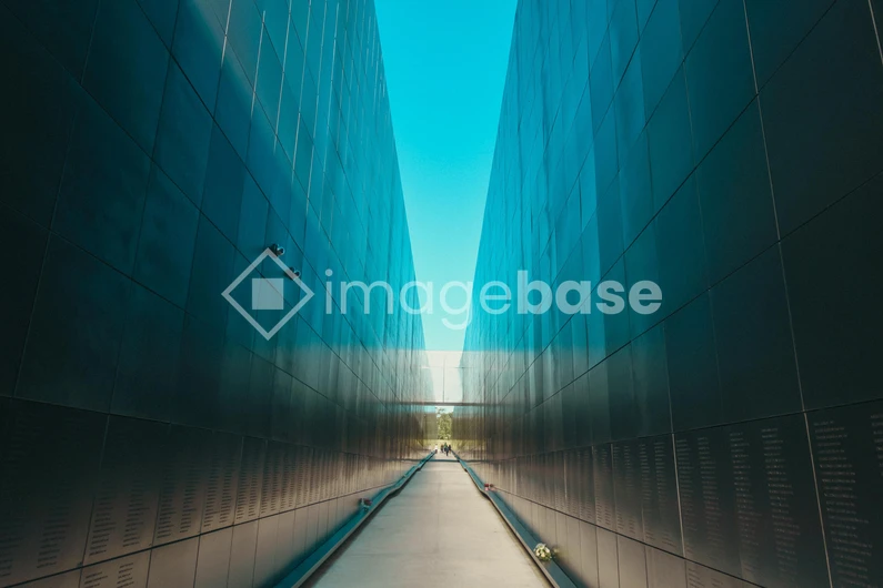Modern Architectural Pathway
