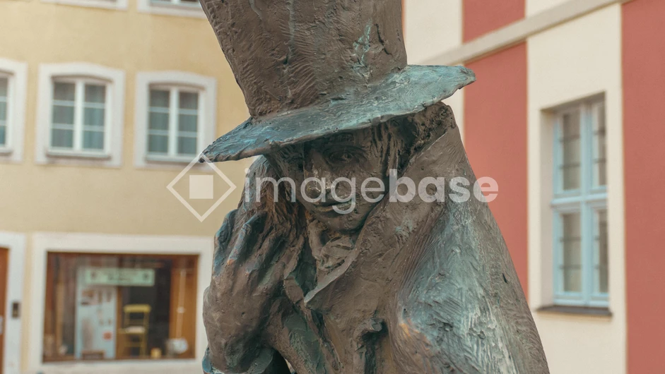Mysterious Statue with Top Hat