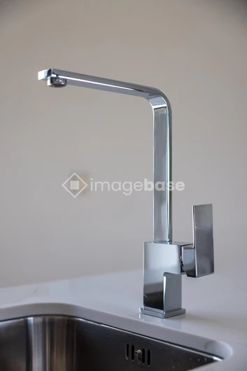 Modern Kitchen Faucet