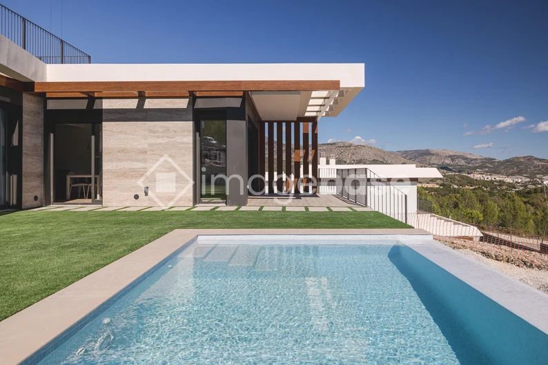 Modern Villa with Pool