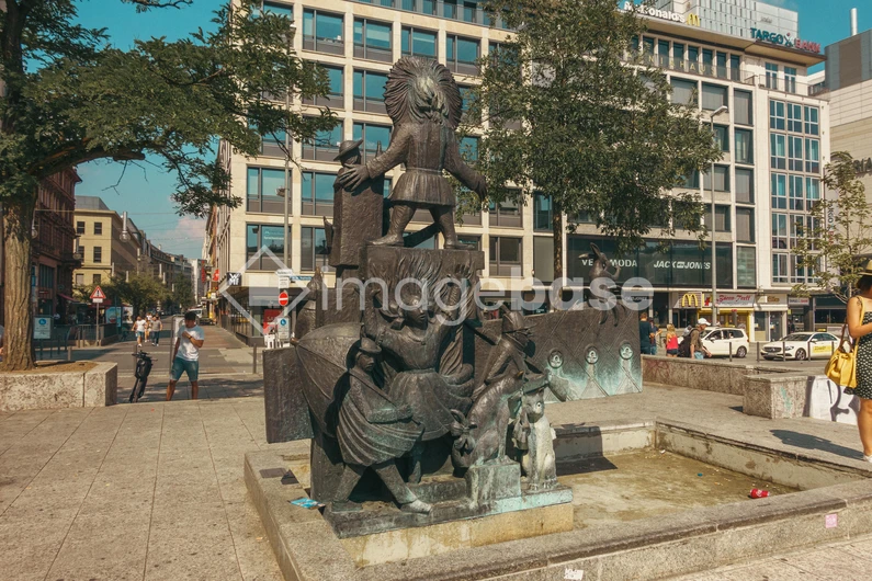 Urban Sculpture Scene