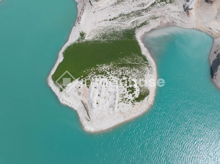 Lush Peninsula in Turquoise Waters