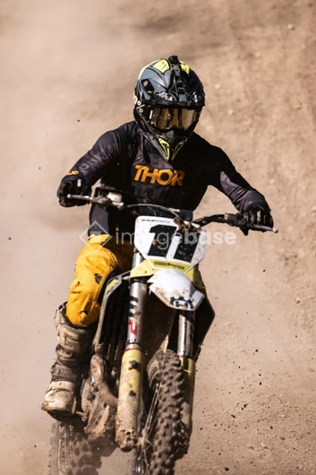 Dirt Bike Racing Adventure