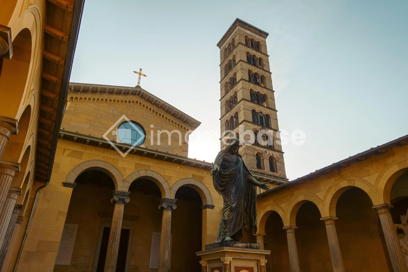 Historic Architecture and Statue
