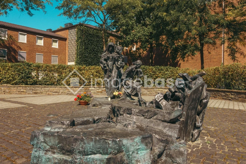 Outdoor Sculpture Display