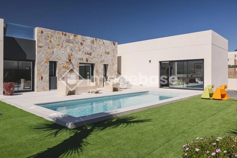 Modern Villa with Pool