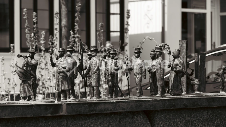 Sculptures of Historical Figures