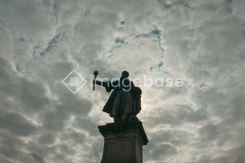 Silhouette of a Monument