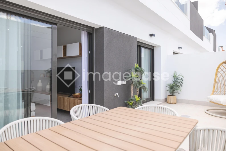 Modern Outdoor Seating Area