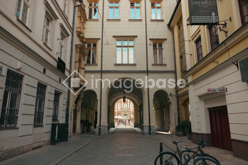 Charming City Alleyway