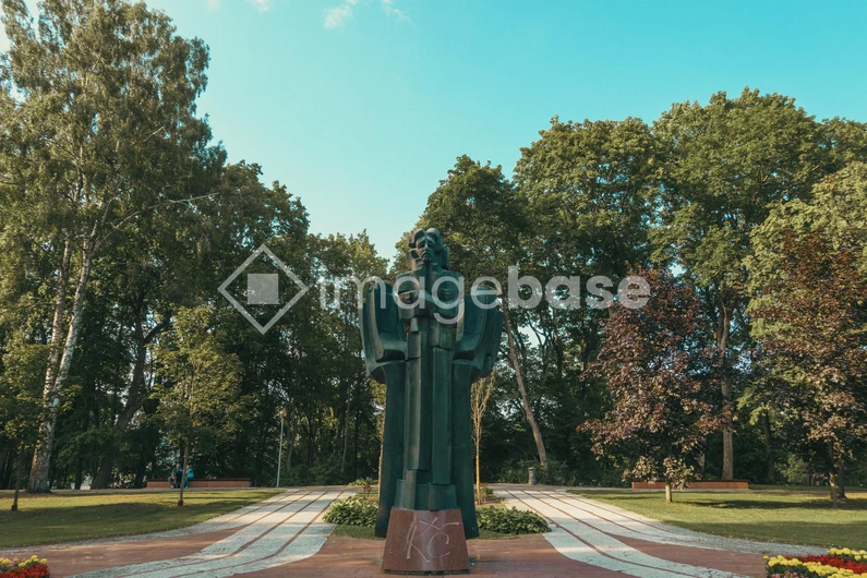 Park Monument on a Clear Day