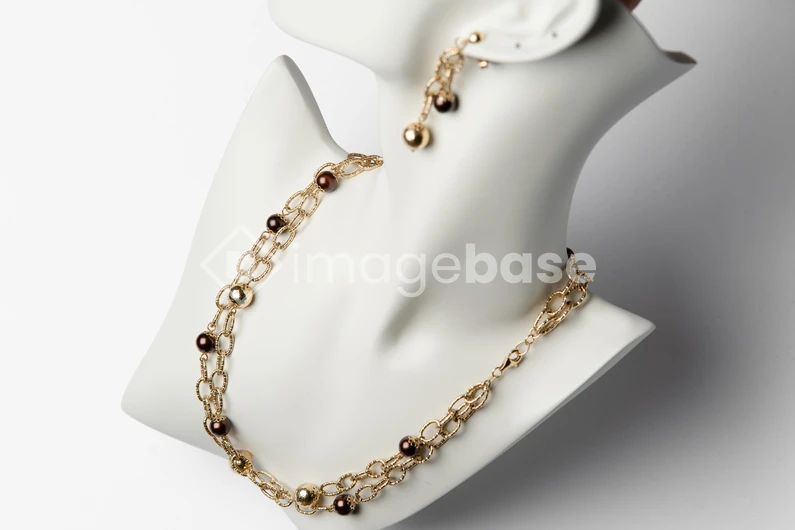 Elegant Jewelry Display