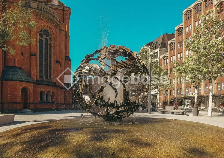Sculpture in City Square