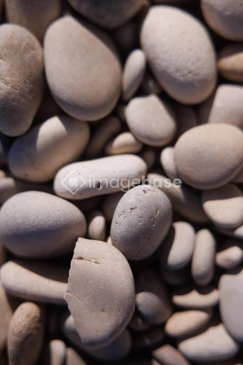 Smooth Pebbles