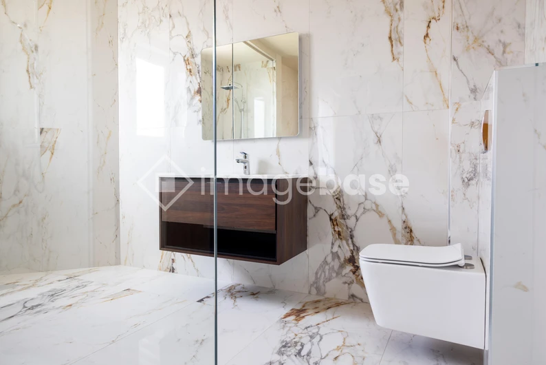 Modern Marble Bathroom
