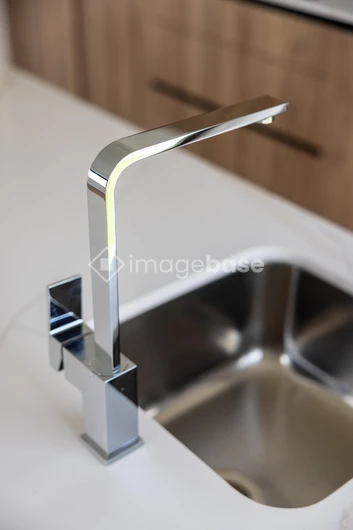 Modern Kitchen Faucet