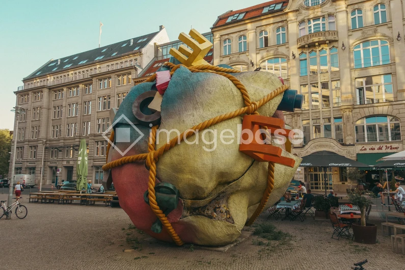 Unique Sculpture in Urban Setting