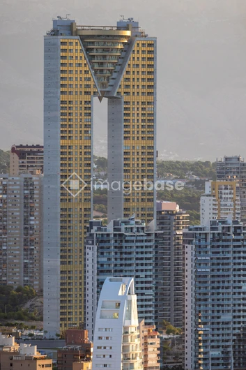 Modern Skyscraper in Urban Landscape