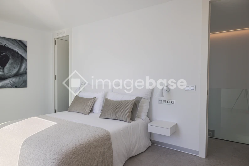 Minimalist Bedroom Design