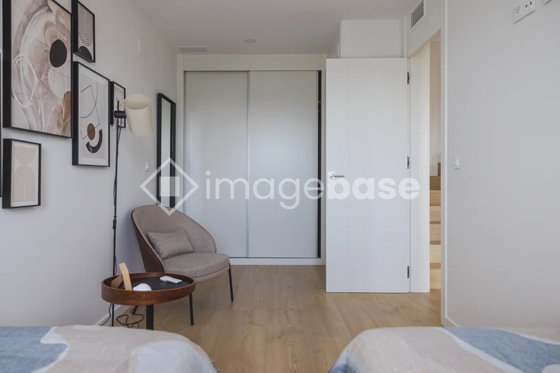 Modern Minimalist Bedroom