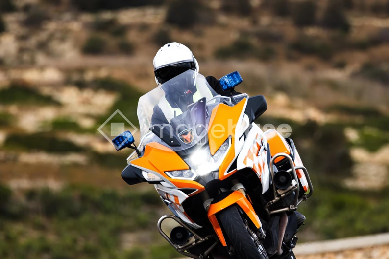 Dynamic Motorcycle Ride