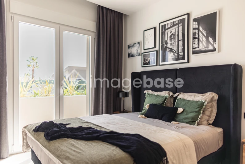Elegant Bedroom Decor