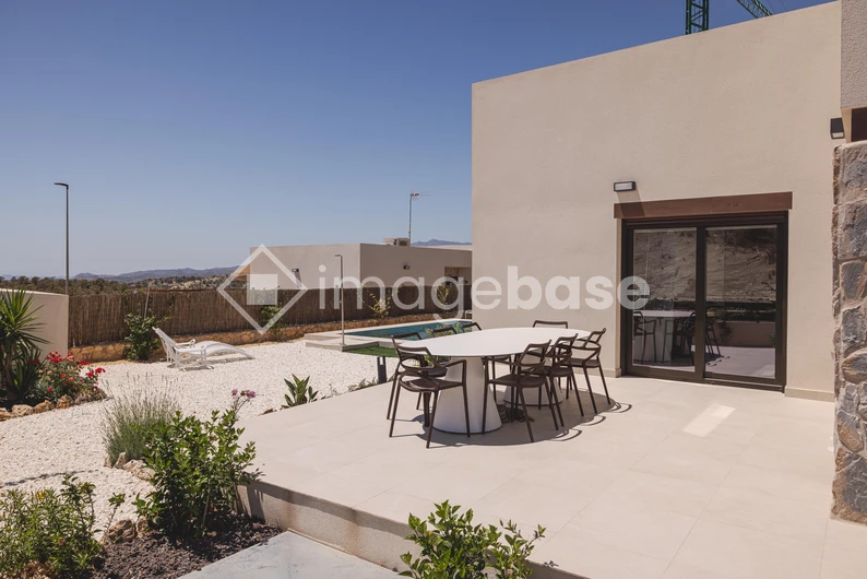 Modern Outdoor Patio