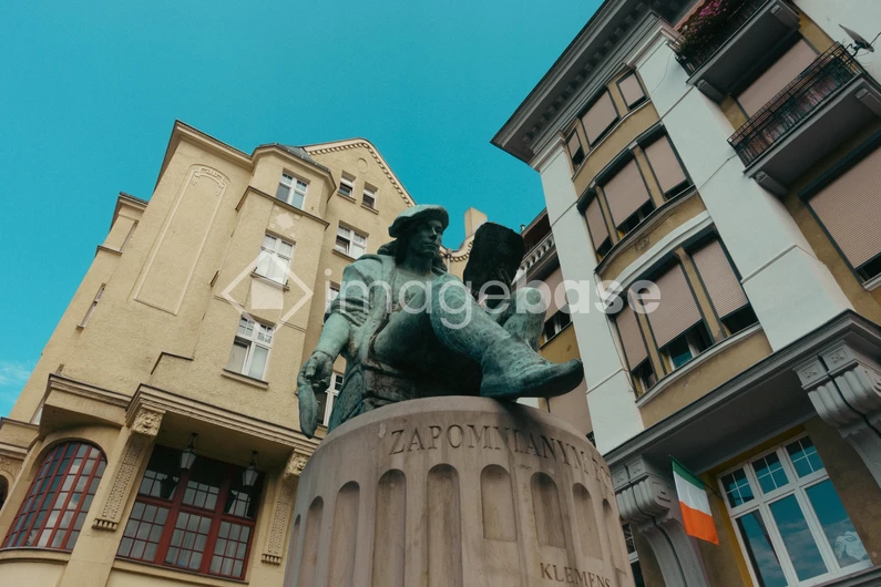 City Statue & Architecture