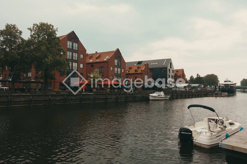 Canal-Side Architecture