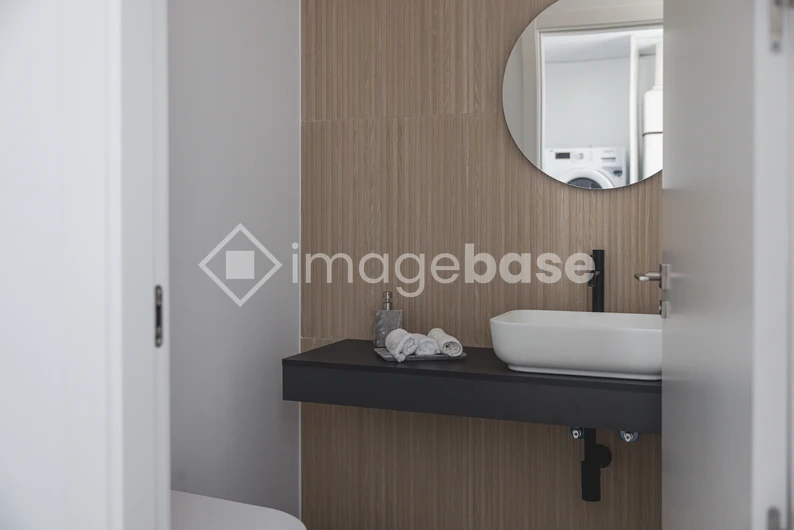 Minimalist Bathroom Interior