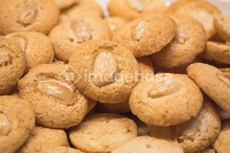 Almond Cookies