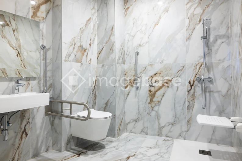 Modern Marble Bathroom